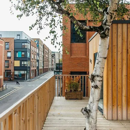 Carmen Eco-Pod / Treehouse, Close To Cabot Circus Bristol Exterior photo